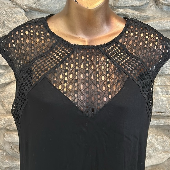 Top with lace - Picture 2 of 6